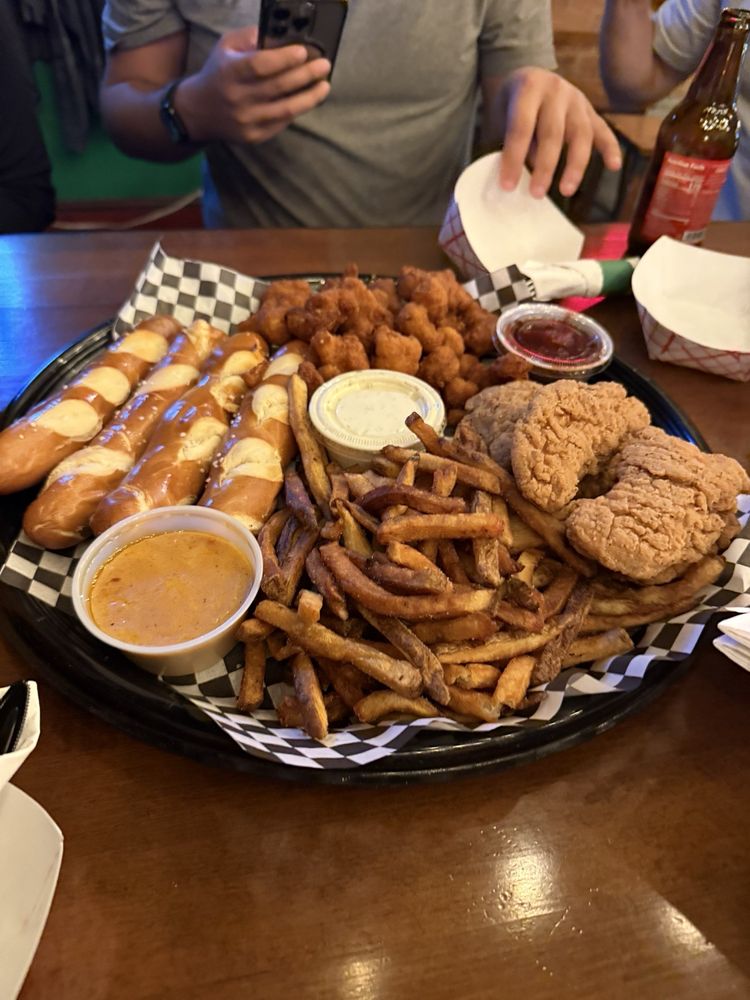 Blarney Stone Pub Logo