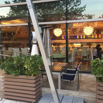 數碼港艾美酒店 - Restaurant - Hotels Near Me - Hong Kong, HK