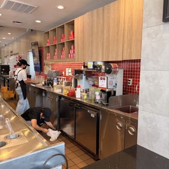 85°C Bakery Cafe-Eldridge Town Center - Counter - Bakeries Near Me - Houston, Texas