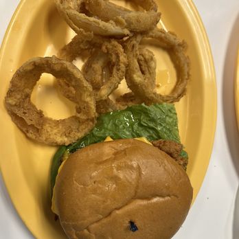 Big Al's Chicken Shack - Chicken sandwich with onion rings - Chicken Shop Near Me - Fernandina Beach, Florida Big Al's Chicken Shack - Chicken sandwich with onion rings - Chicken Shop Near Me - Fernandina Beach, Florida
