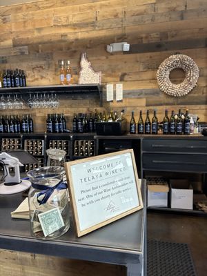 Telaya Wine Co. by null