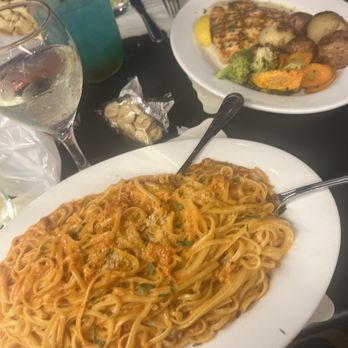 Nick's Lobster House - Pasta Lobster Cream Pasta Salmon Entree - Seafood Near Me - Brooklyn, New York Nick's Lobster House - Pasta Lobster Cream Pasta Salmon Entree - Seafood Near Me - Brooklyn, New York