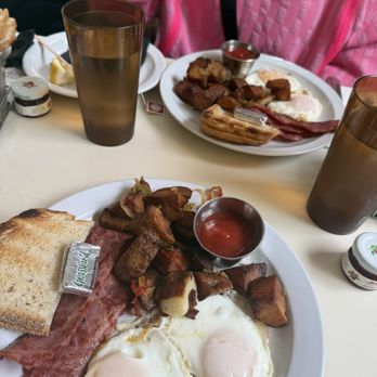 Percy Diner & Bar - Philly Grand Slam With Bacon + Scrambled Eggs - New American Near Me - Philadelphia, Pennsylvania Percy Diner & Bar - Philly Grand Slam With Bacon + Scrambled Eggs - New American Near Me - Philadelphia, Pennsylvania