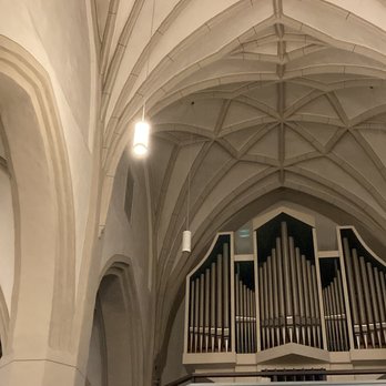 St. Mariä Himmelfahrt - Churches Near Me - Wittichenau, SN