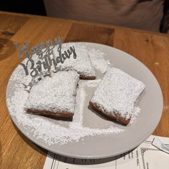 Maple Tree Inn - Beignets - Southern Near Me - Homewood, Illinois