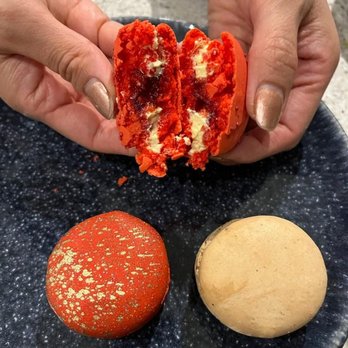 Lady Yum - Denny Triangle - Pineapple Red bean (Lunar New Year 2023), strawberry passionfruit, espresso fudge - Macarons Near Me - Seattle, Washington Lady Yum - Denny Triangle - Pineapple Red bean (Lunar New Year 2023), strawberry passionfruit, espresso fudge - Macarons Near Me - Seattle, Washington