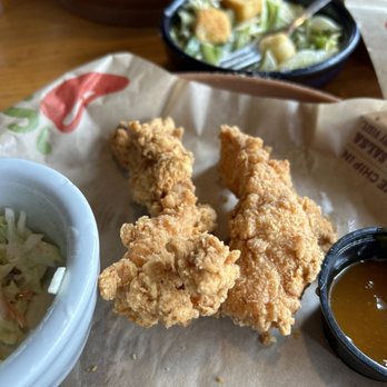 Chili's - fried chicken and a side of coleslaw - American Near Me - Lady Lake, Florida