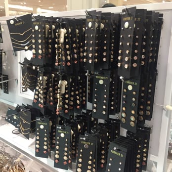 Forever 21 - Cute earrings - Women's Clothing Near Me - Las Vegas, Nevada Forever 21 - Cute earrings - Women's Clothing Near Me - Las Vegas, Nevada