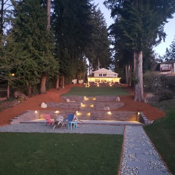 Landscape Design Construction - steps leading up to a house - Landscaping Near Me Landscape Design Construction - steps leading up to a house - Landscaping Near Me