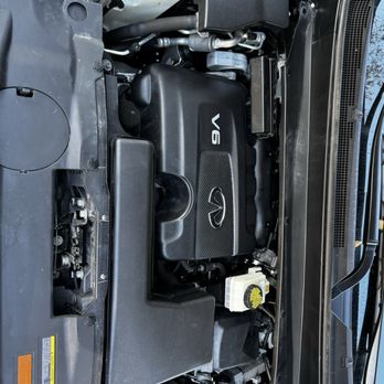 Shameriffic Shine - Engine bay cleaned after oil blowout - Auto Detailing Near Me - Overland Park, Kansas Shameriffic Shine - Engine bay cleaned after oil blowout - Auto Detailing Near Me - Overland Park, Kansas