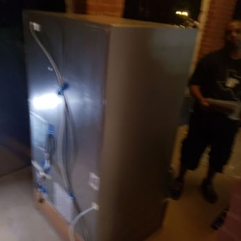 D-Town Movers - DTown movers left my BRAND NEW refrigerator outside my front door and still tried to charge me $800.00. Unprofessional and inexperienced! - Movers Near Me - Plano, Texas D-Town Movers - DTown movers left my BRAND NEW refrigerator outside my front door and still tried to charge me $800.00. Unprofessional and inexperienced! - Movers Near Me - Plano, Texas