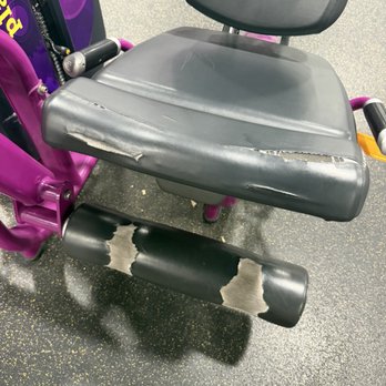 Planet Fitness - Disgusting. This is how well PF of Vero beach upkeeps their equipment. Like NEVER. - Gyms Near Me - Vero Beach, Florida Planet Fitness - Disgusting. This is how well PF of Vero beach upkeeps their equipment. Like NEVER. - Gyms Near Me - Vero Beach, Florida