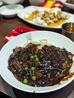Paik's Noodle North York 홍콩반점 by null