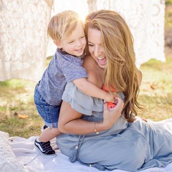Ashley Walker Photography - Maternity portraits - Session Photography Near Me