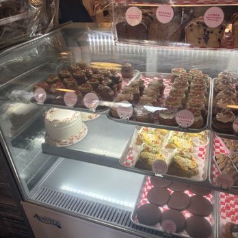 Erin McKenna's Bakery - Bakeries Near Me - Los Angeles, California Erin McKenna's Bakery - Bakeries Near Me - Los Angeles, California
