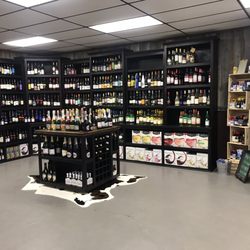 The Liquor Cabinet - Huge Wine Selection