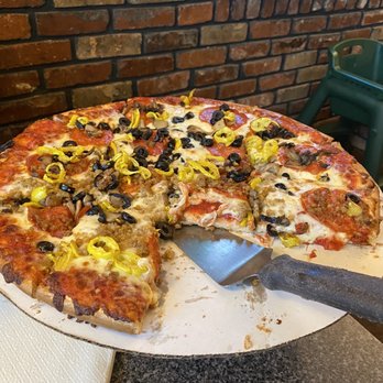 Evaroni's Pizza - Pizza Near Me - Kenova, West Virginia Evaroni's Pizza - Pizza Near Me - Kenova, West Virginia