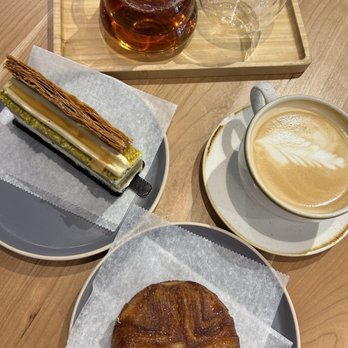 SACRÉ SUCRÉ - Lapsang Souchong, Baklava Cake, Kouign-Amann, and Latte - Macarons Near Me - Baltimore, Maryland