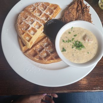 Logan 11 Bar and Kitchen - Chicken & Waffles - Bars Near Me - Chicago, Illinois Logan 11 Bar and Kitchen - Chicken & Waffles - Bars Near Me - Chicago, Illinois