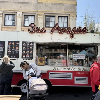 Sus Arepas - Food Trucks Near Me - Los Angeles, California Sus Arepas - Food Trucks Near Me - Los Angeles, California