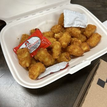 Milford Pizza Palace - Tater Tots - Pizza Near Me - Milford, Massachusetts Milford Pizza Palace - Tater Tots - Pizza Near Me - Milford, Massachusetts