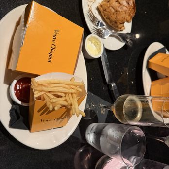 Morton's The Steakhouse - Steakhouses Near Me - Coral Gables, Florida