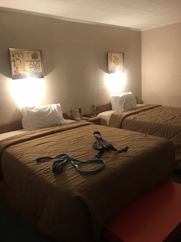 WILTSHIRE MOTEL Updated June 2024 19 Reviews 140 South Breezewood