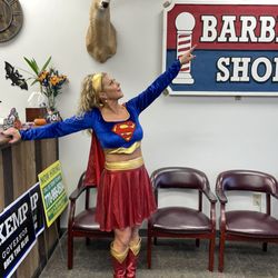 Buck's Barber And Shave Shop