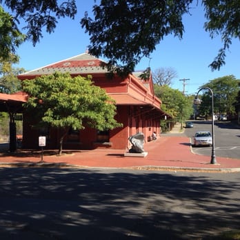 Hudson Amtrak Station - Public Transportation Near Me - Hudson, New York