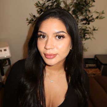 Glamlash - Classic Plus lash set - Eyelash Service Near Me - Glendale, California Glamlash - Classic Plus lash set - Eyelash Service Near Me - Glendale, California