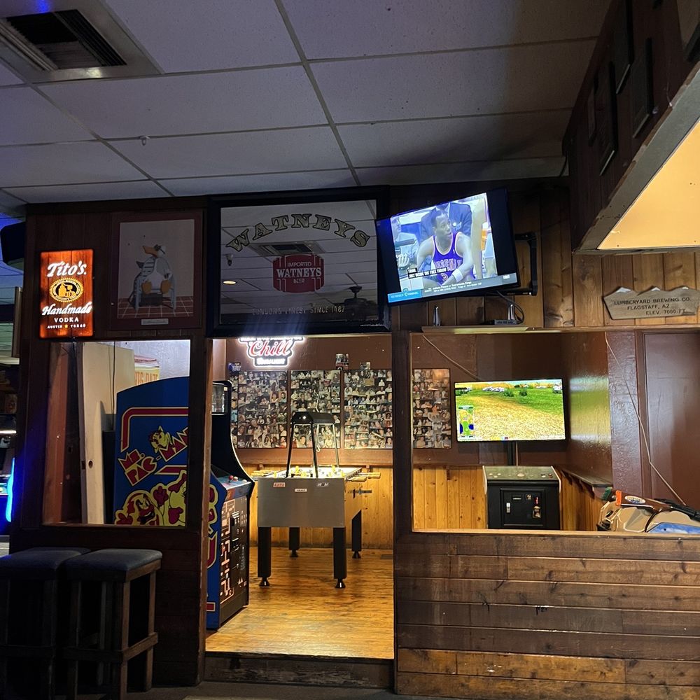 Pomeroy's - Game area - Dive Bars Near Me - Phoenix, Arizona Pomeroy's - Game area - Dive Bars Near Me - Phoenix, Arizona