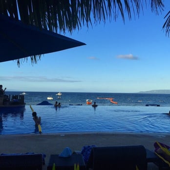 The Bellevue Resort - Infinity pool - Resorts Near Me - Panglao Island, BOH