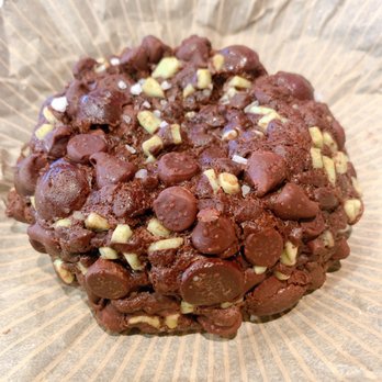 Gideon's Bakehouse - Andes mint chocolate chip - Bakeries Near Me - Orlando, Florida Gideon's Bakehouse - Andes mint chocolate chip - Bakeries Near Me - Orlando, Florida