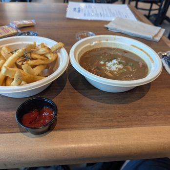 Ye Olde College Inn - Gumbo, fries - Southern Near Me - Kenner, Louisiana
