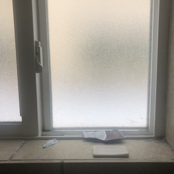 Esquire Inn - Old soap in window - Hotels Near Me - Elko, Nevada