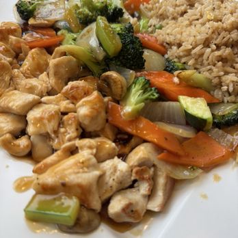 Ichiban Japanese Restaurant - Hibachi chicken plate - Japanese Near Me - Lansing, Kansas