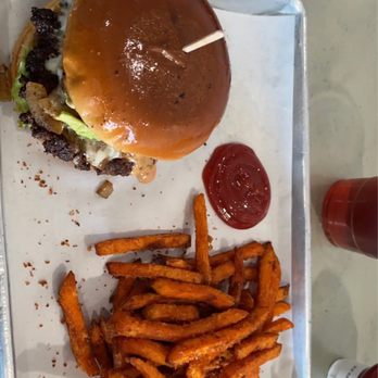 Nest Burger - California Burger and Sweet Potato Fries - Burgers Near Me - Plano, Texas