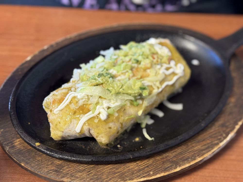 El Super Burrito & Lupita's