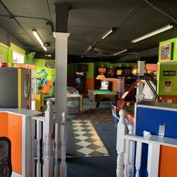 BB’s Amusements - Inside