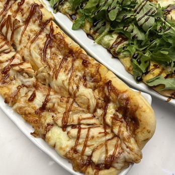 Bunnye Cafe - BBQ Chicken Flatbread - Cafes Near Me - Corona, California Bunnye Cafe - BBQ Chicken Flatbread - Cafes Near Me - Corona, California