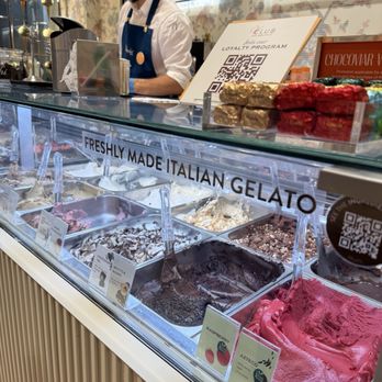 Venchi - Chocolatiers & Shops Near Me - Boca Raton, Florida Venchi - Chocolatiers & Shops Near Me - Boca Raton, Florida