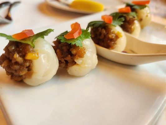 Duangrat's Thai Restaurant by null