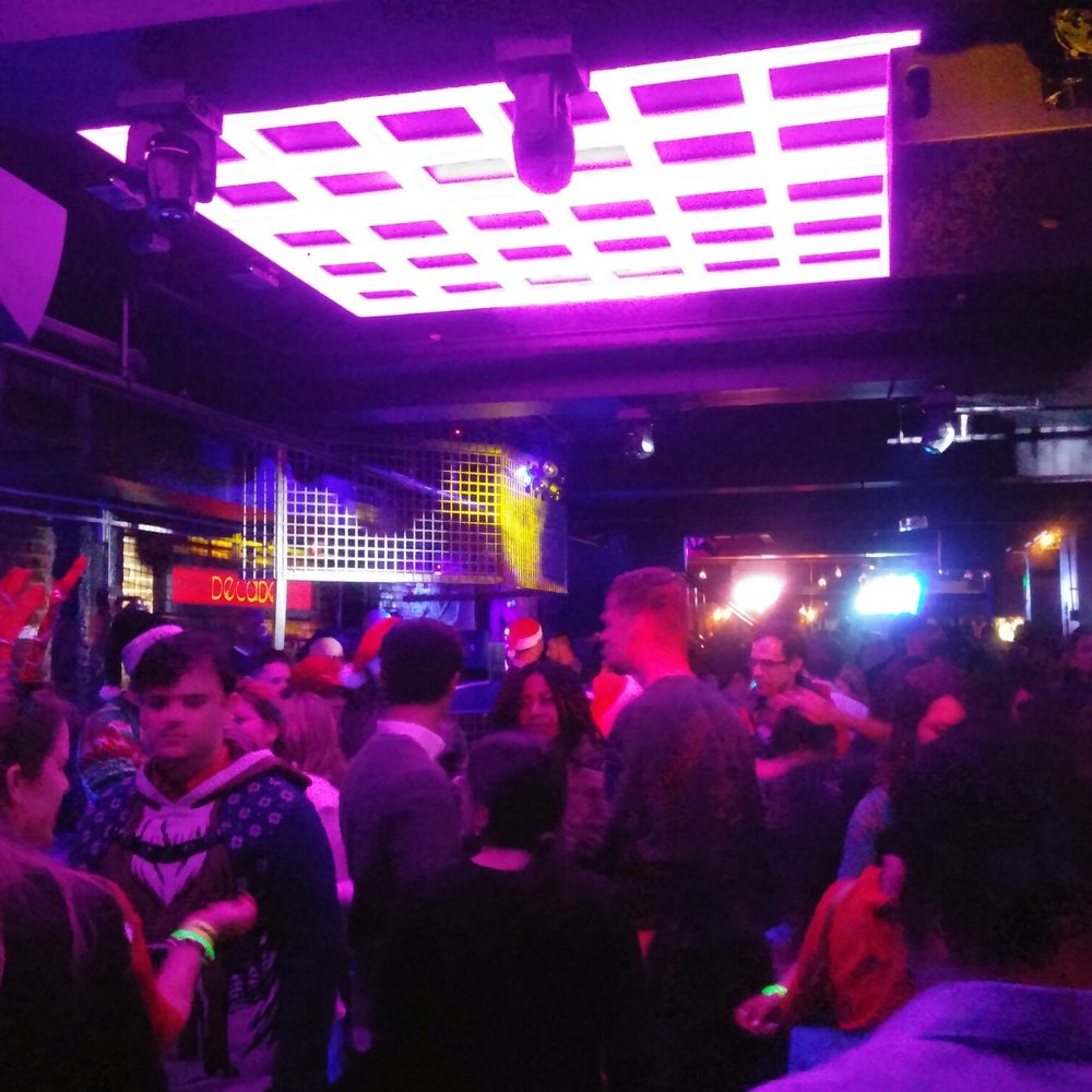 Decades DC - 2nd floor. 90s dance music. - Dance Clubs Near Me - Washington, DC, District of Columbia