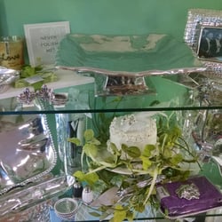 Piper Lillies - Home decor wedding gifts.
