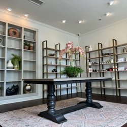 Intentional Moments Spa & Wellness Lounge - Wellness Boutique