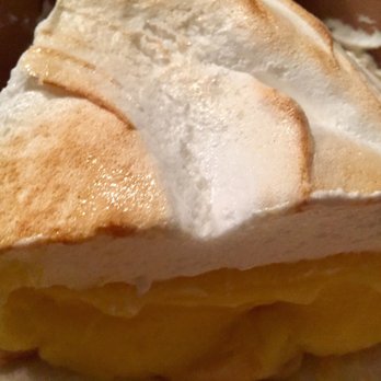 Gray Brothers Cafeteria - Banana cream pie - American Near Me - Mooresville, Indiana Gray Brothers Cafeteria - Banana cream pie - American Near Me - Mooresville, Indiana