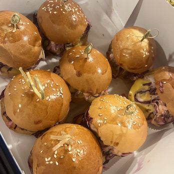 Alfonso’s Catering - G's Cheeseburger Sliders - Breakfast & Brunch Near Me - Rahway, New Jersey