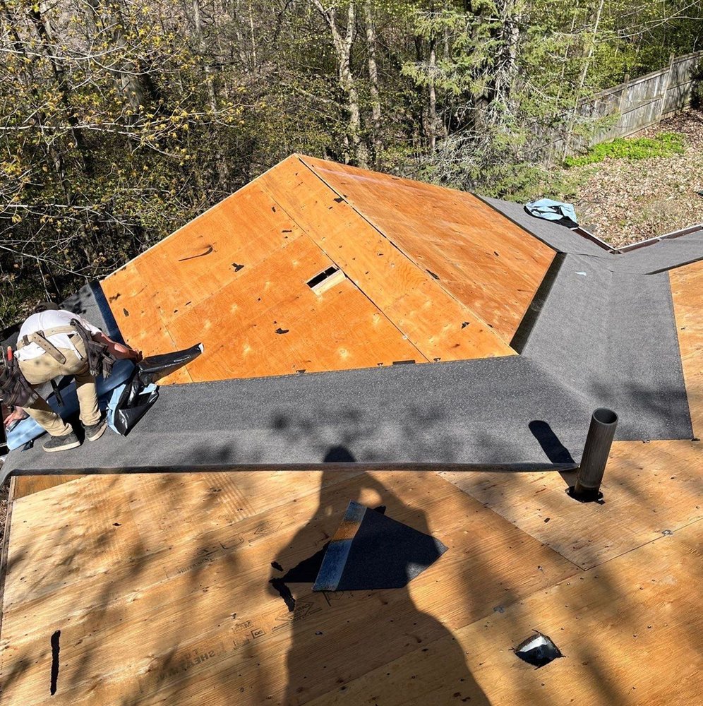 Slide of Hermosa Village Roofing