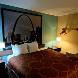 Super 8 by Wyndham Collinsville St. Louis