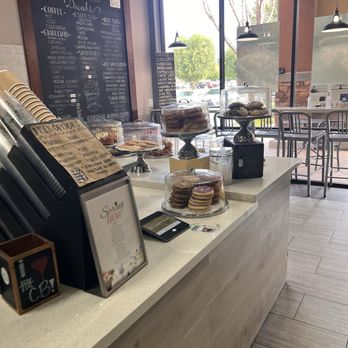 The Cupcake & Espresso Bar - Cupcakes Near Me - Moreno Valley, California